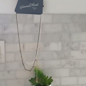Universal thread necklace